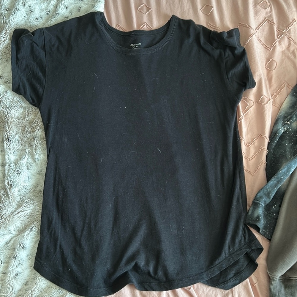 Black Basic Tee